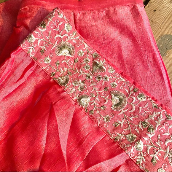 Indian Tunic Dress Pink with Gold Embroidery and matching pants Size XL NWOT - Picture 5 of 9